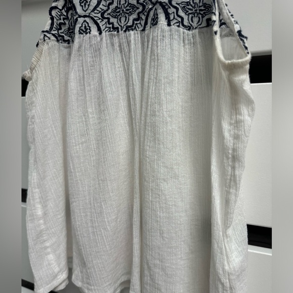 ABERCROMBIE & FITCH Halter Tank White Navy Embroidered Layering Size XS - Picture 3 of 7